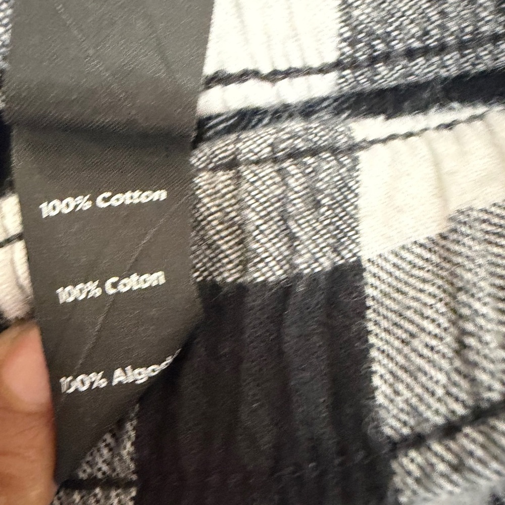 District Monochrome Plaid Pants - Picture 7 of 8